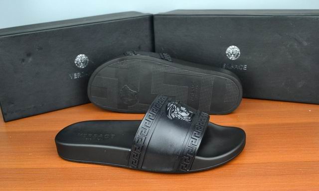 2017 Vsace slippers man 38-46-072